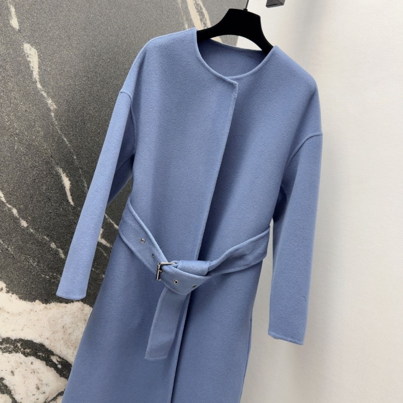 chr1st1an D10r outwear